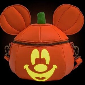 Loungefly Disney Mickey Mouse Mick-O-Lantern Halloween Crossbody Purse bag